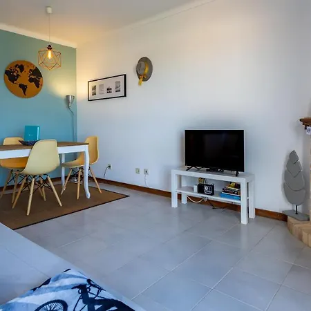 Sun House By Lovelystay Apartament