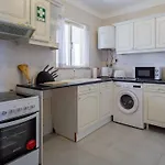 Sun House By Lovelystay Appartement *